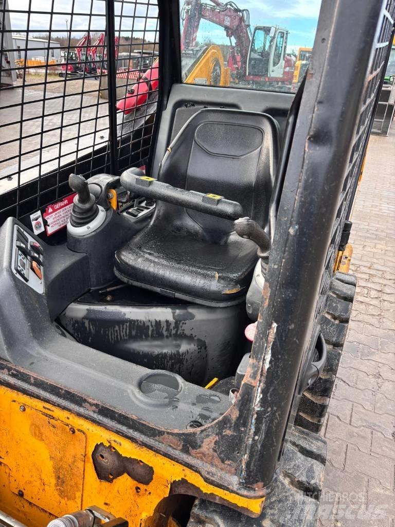 JCB 170 Мини товарачи
