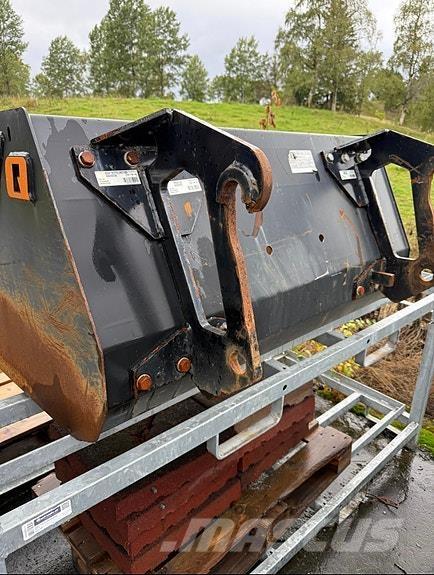  Ålø Quicke GS+ 140 Ремаркета за бали