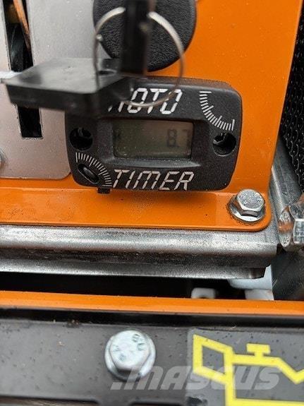 AS Motor Друга техника за жънене на фураж