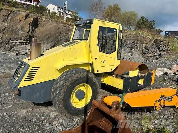 Bomag BW211 D-3 Машини за асфалт