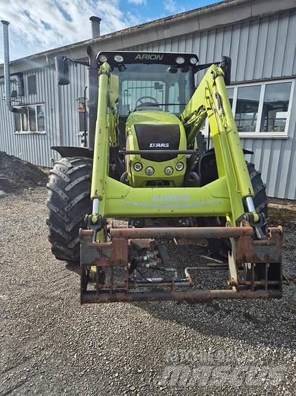 CLAAS 8690 Трактори