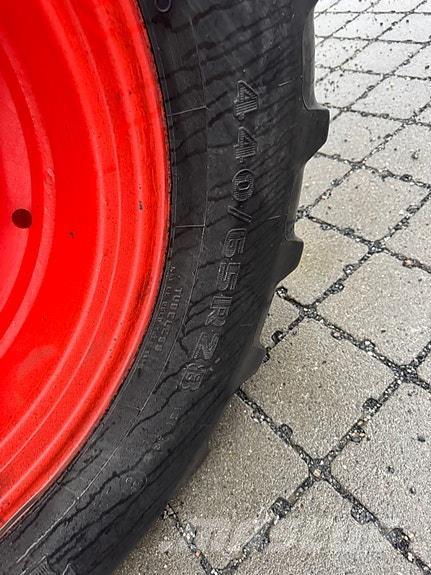 CLAAS Arion 430 Трактори