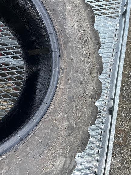  Dekk Garden pro Колелета/Гуми