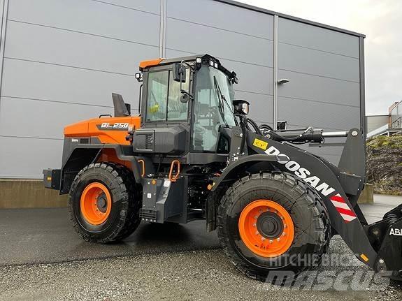 Doosan DL250-7 Колесни товарачи