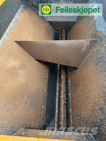 Epoke SKE20 Разстилачки на пясък и сол