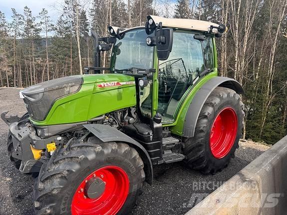 Fendt 211 Трактори