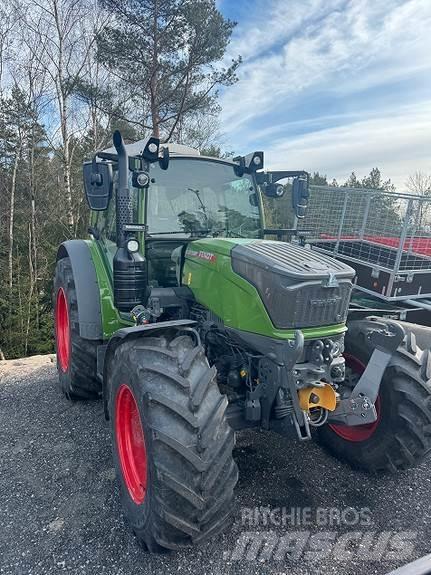 Fendt 211 Трактори