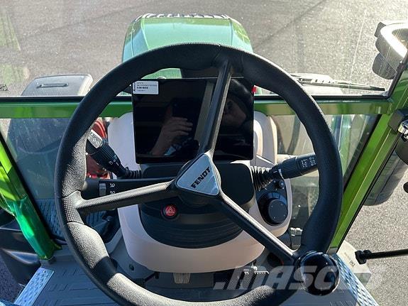 Fendt 211 Profi Трактори