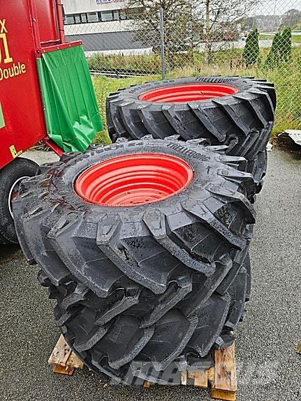 Fendt 300 Трактори