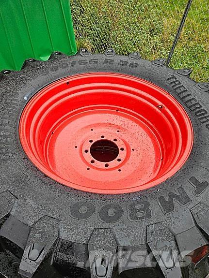 Fendt 300 Трактори