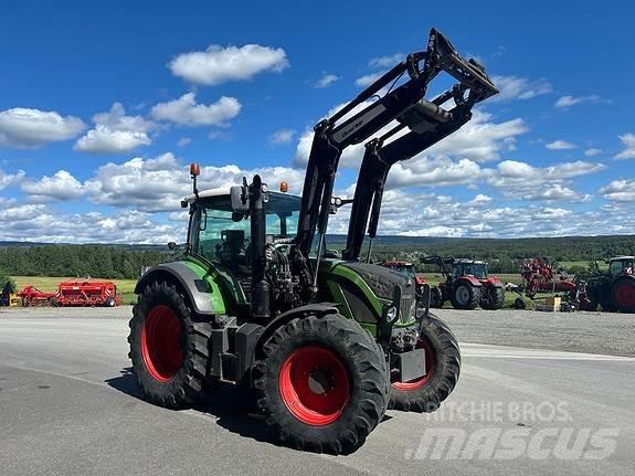 Fendt 516 Vario Трактори