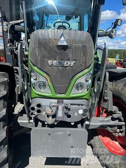 Fendt 516 Vario Трактори