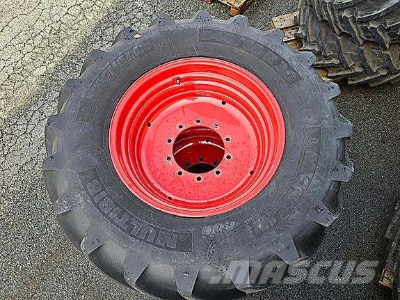 Fendt 700 Трактори