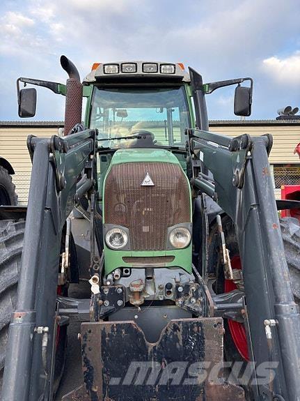 Fendt 716 Vario Трактори