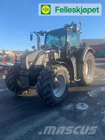 Fendt 720 Vario Трактори