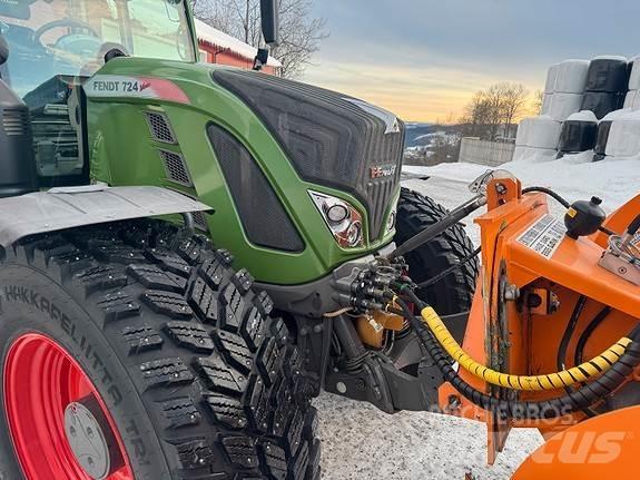 Fendt 724 Трактори