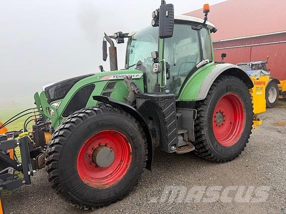 Fendt 724 Трактори