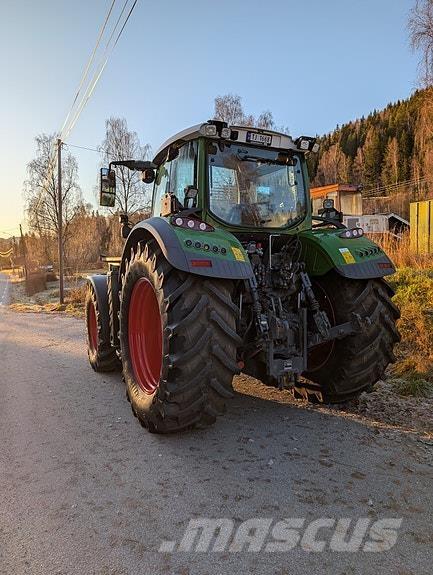 Fendt 724 profi+ Трактори