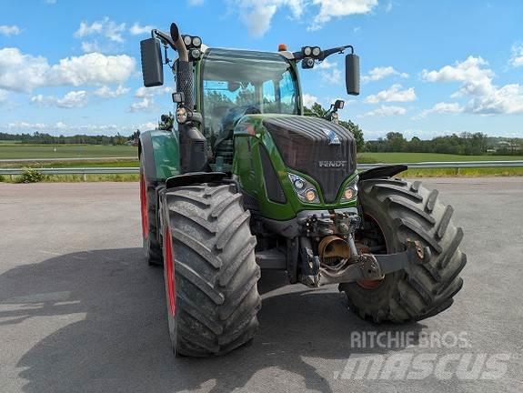 Fendt 724 S4 Vario Трактори