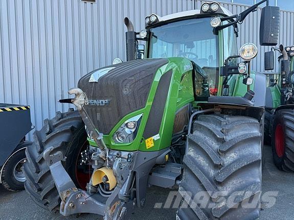 Fendt 828 Vario Трактори