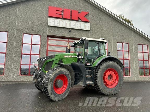 Fendt 942 VARIO Трактори