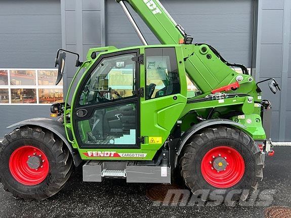 Fendt Cargo T740 Трактори