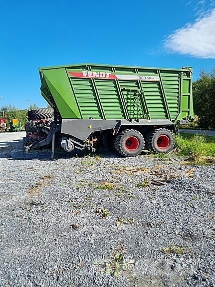 Fendt Tigo 50 PR Ремаркета за бали