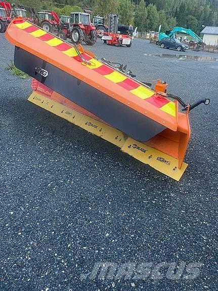 FMG AA300Z-City Снегочистачки