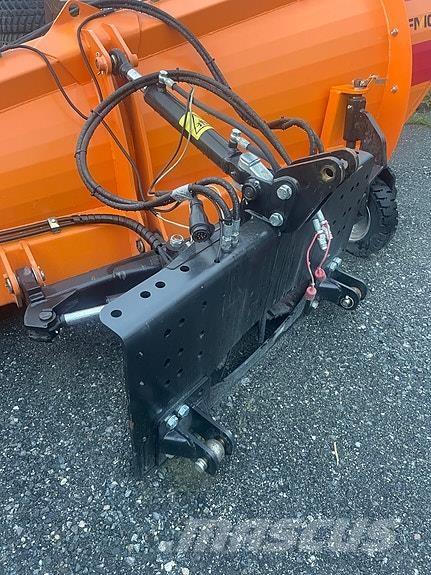 FMG AA300Z-City Снегочистачки