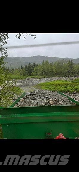 Foss-Eik  Ремаркета за бали