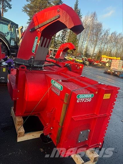 Globus 250 Снегохвъргачки

