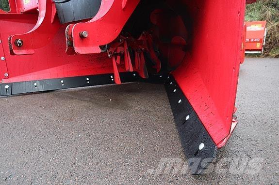 Globus GSF 245 Снегохвъргачки
