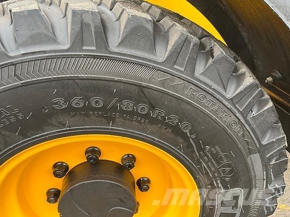 JCB TM220 Колесни товарачи