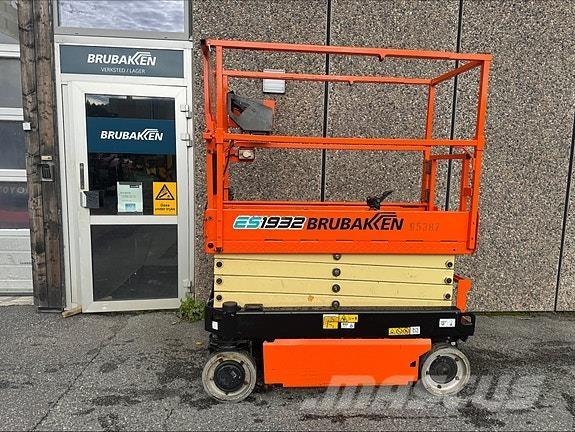 JLG 1932 ES 65387 Други вишки и платформи