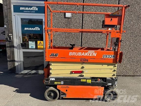 JLG 1932R Други вишки и платформи