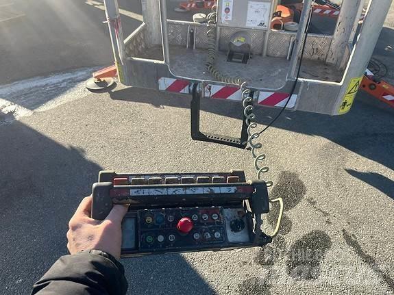 JLG X20J PLUS Други вишки и платформи