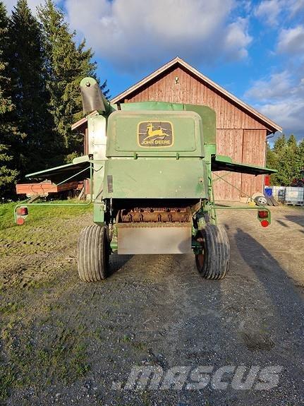 John Deere 1032 Комбайни