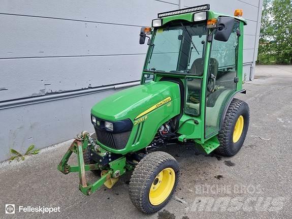 John Deere 2032R Трактори