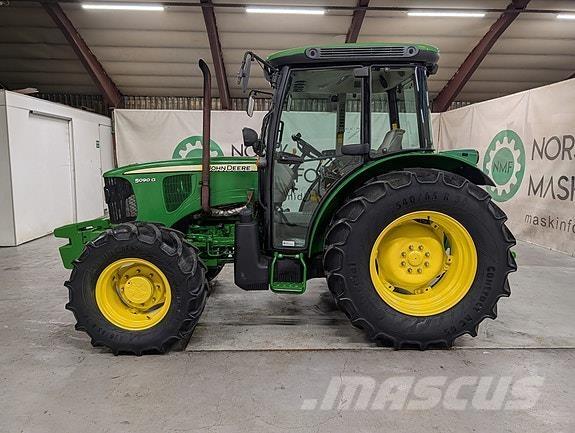 John Deere 5090G Трактори