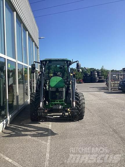 John Deere 5100M Трактори