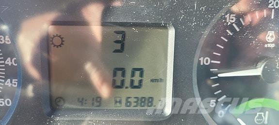 John Deere 5100R Трактори