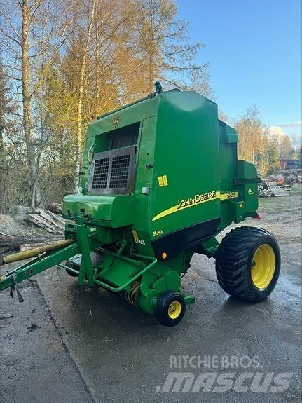John Deere 582 Сламопреси за кръгли бали

