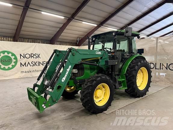 John Deere 5820 Трактори