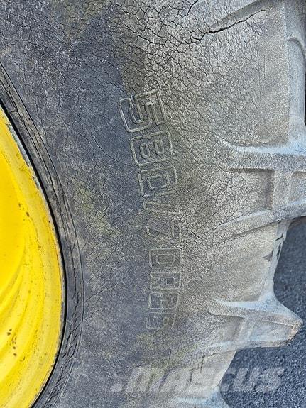 John Deere 6125R Трактори