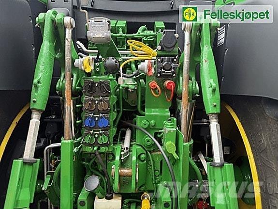 John Deere 6155R Трактори