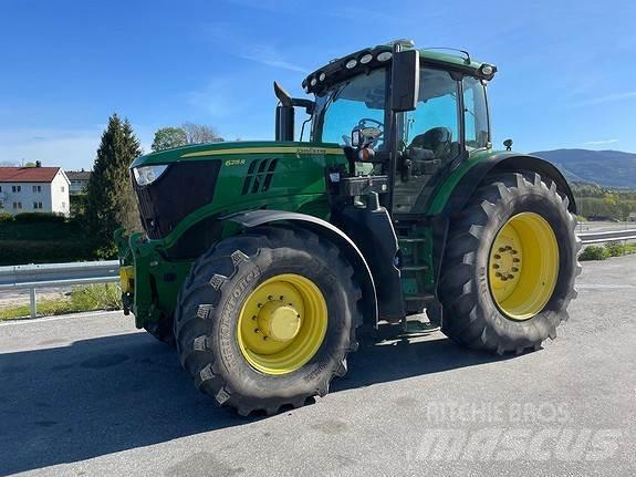 John Deere 6215 R Трактори