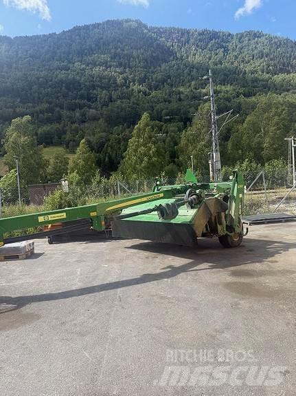John Deere 630 Друга техника за жънене на фураж