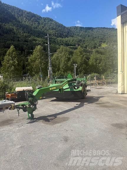 John Deere 630 Друга техника за жънене на фураж