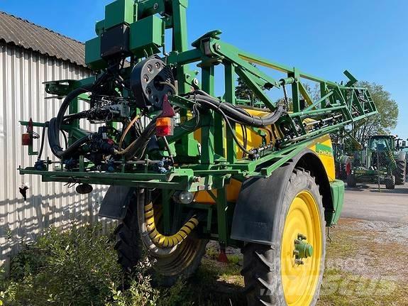 John Deere 740i Самоходни пръскачки
