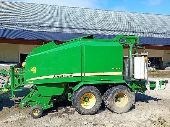 John Deere 744 Сламопреси за кръгли бали
